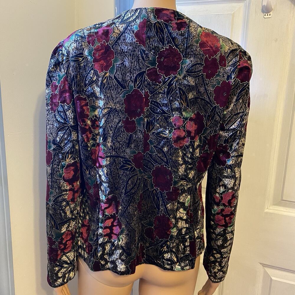 R&K Evenings Jacket Sz 8P Red Gold Black Velvet Floral Design Button Rockabilly - Picture 8 of 8